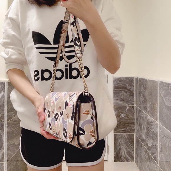 ❗️SALE Kate Spade Cameron Breezy Floral Crossbody - Picture 2 of 6